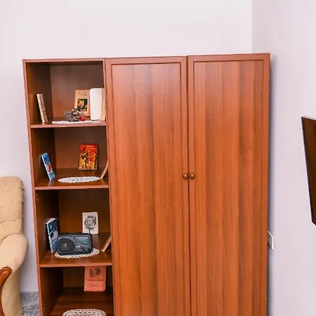 شقة Luli